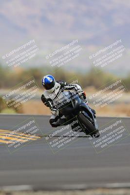 media/Sep-11-2022-SoCal Trackdays (Sun) [[81b7e951af]]/Turn 14 (1130am)/